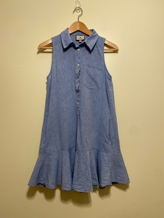 Tuckernuck Dresses & Skirts - Tuckernuck Light Blue cotton linen mini dress with pockets. Size S